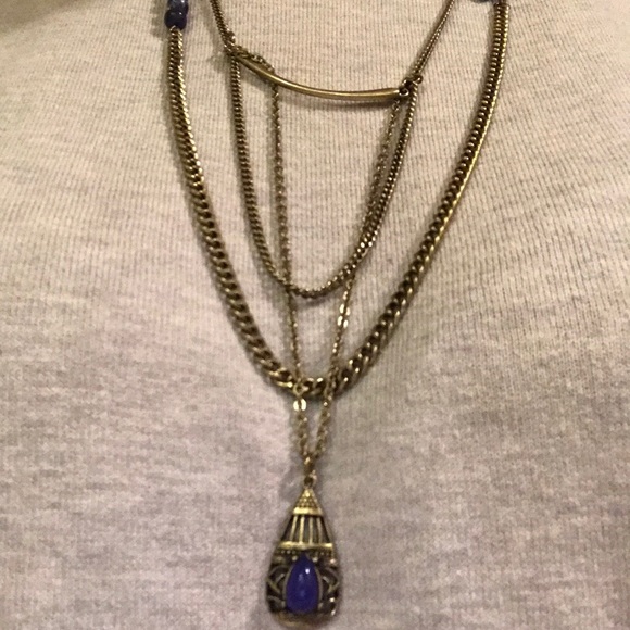 Beautiful three tiered necklace - Picture 4 of 8